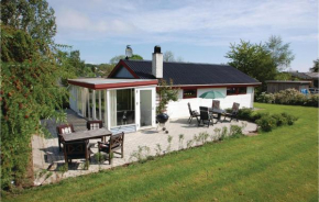 3 Bedroom Amazing Home In Hejls, Hejls